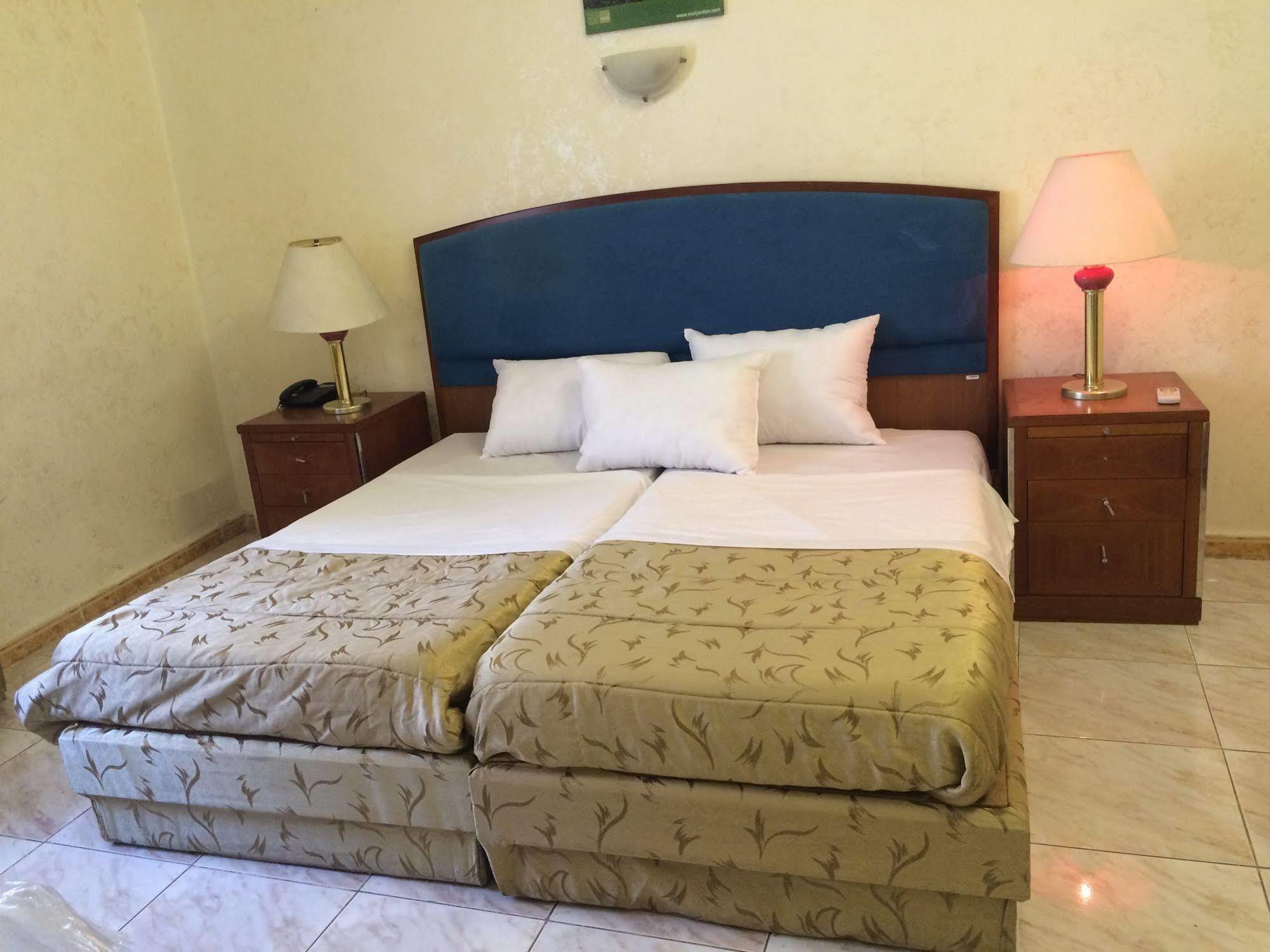 New Park Hotel